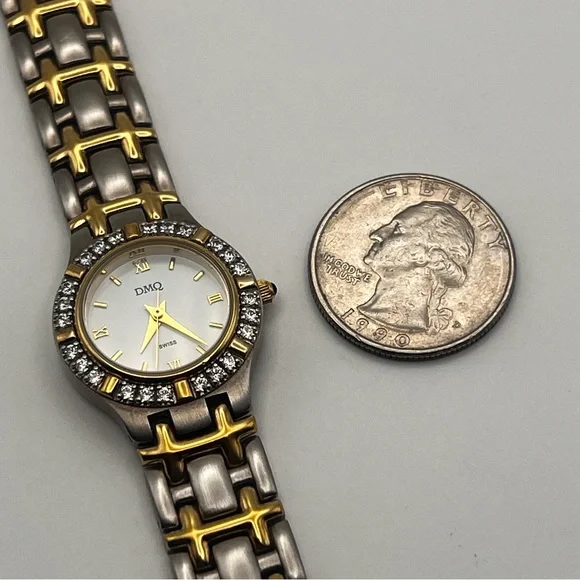 DMQ Two-Tone Womens Crystal Accent Bracelet Watch in Silver & Gold w New Battery - Picture 8 of 11